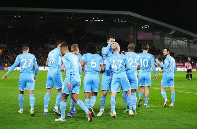 德布劳内爆冷击败尤文图斯，赛况扑朔迷离引爆全场！